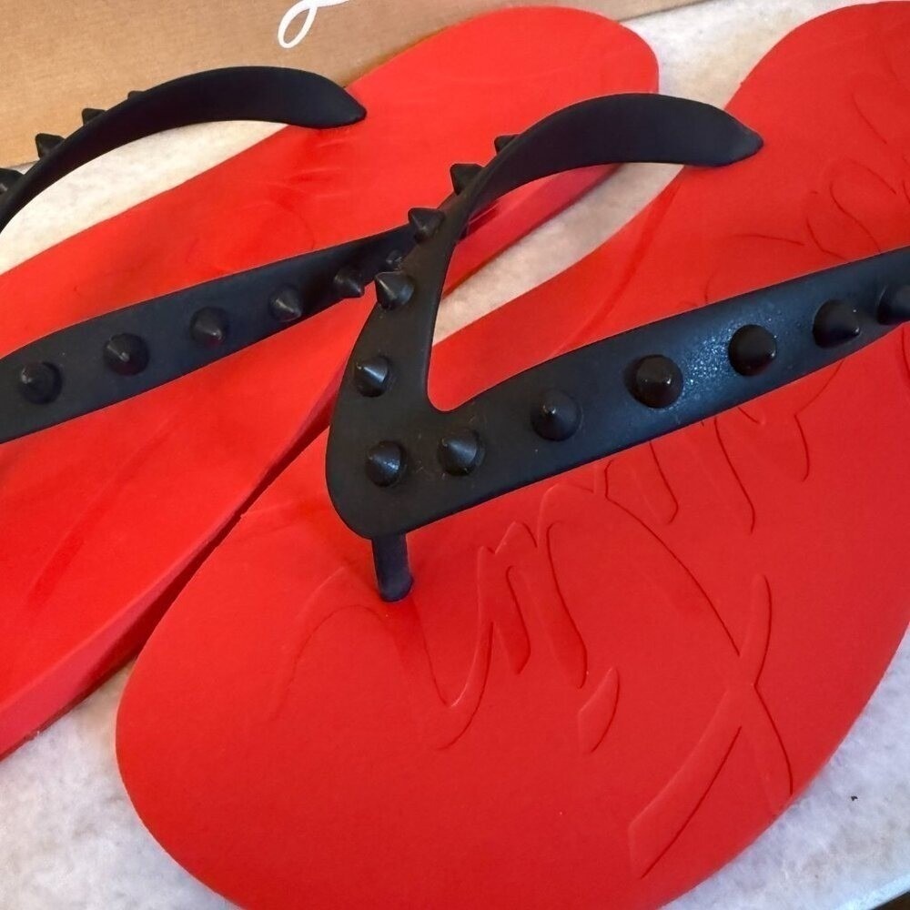 CHRISTIAN LOUBOUTIN 1201016 Mens Loubi Spiked Red/Back Rubber Flip Flops, 46 - Picture 3 of 10